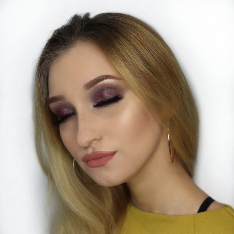 Proste smokey eyes z użyciem taniej paletki